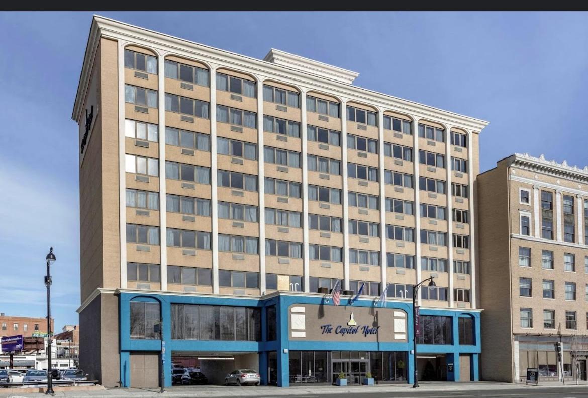 הרטפורד Capital Hotel מראה חיצוני תמונה